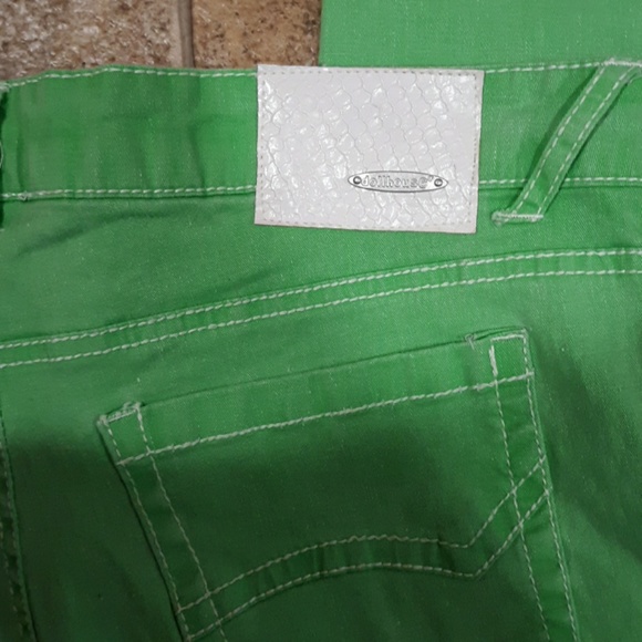 Dollhouse Crazy Sexy Cool Lime Green Skinny Jeans. - Picture 5 of 7